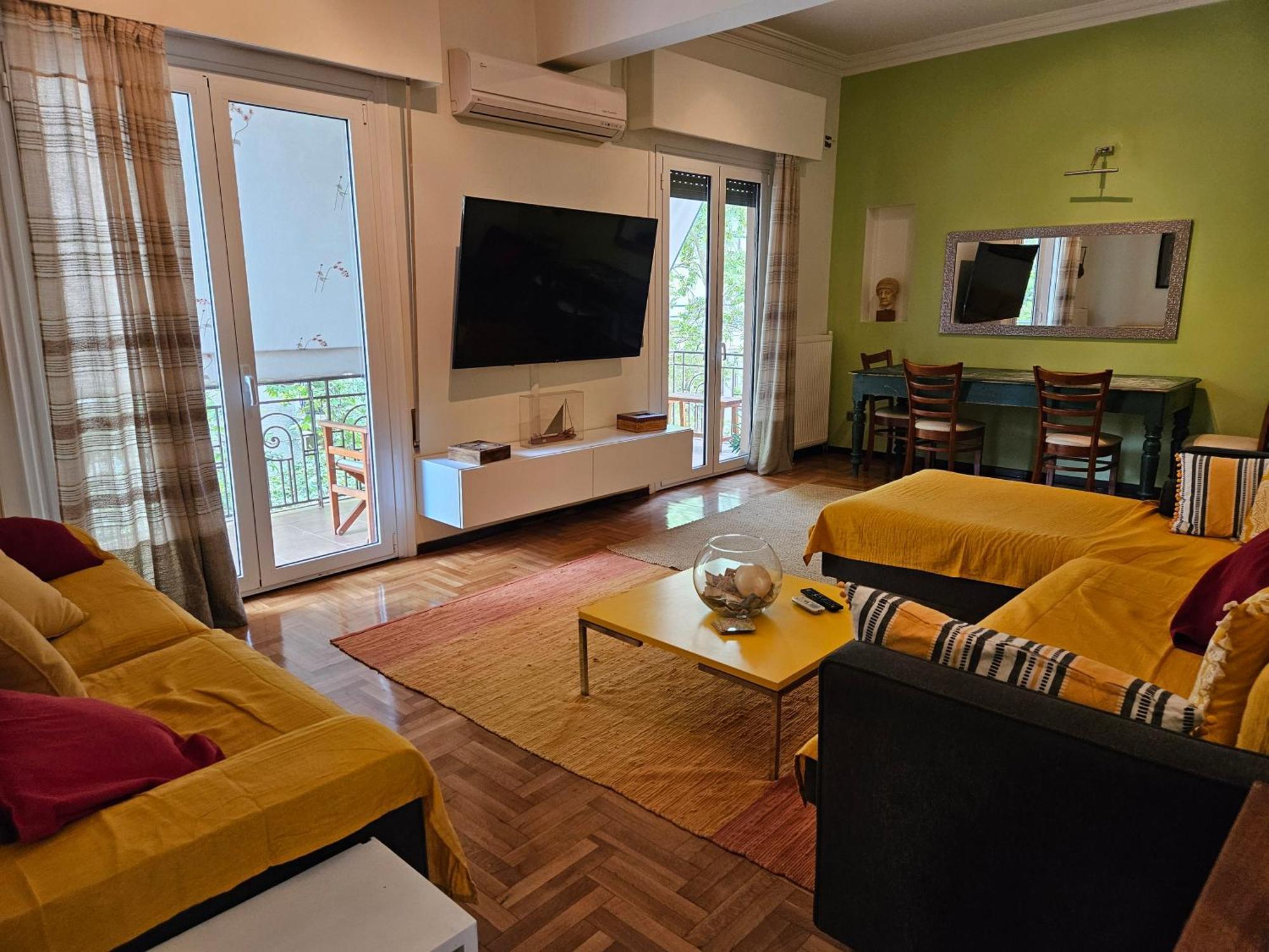 3 Bedder Condo In Ilisia, Megaro Mousikis Атина Екстериор снимка